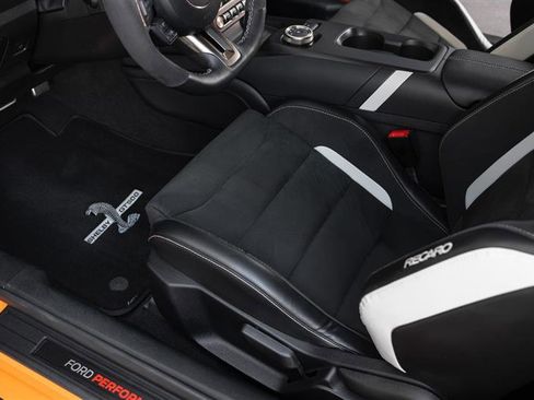 Used 2020 Ford Mustang Shelby GT500 w/ Technology Package image 23