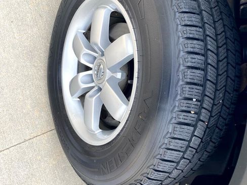 Used 2010 Nissan Titan PRO-4X w/ Pro-4x Leather Pkg image 11