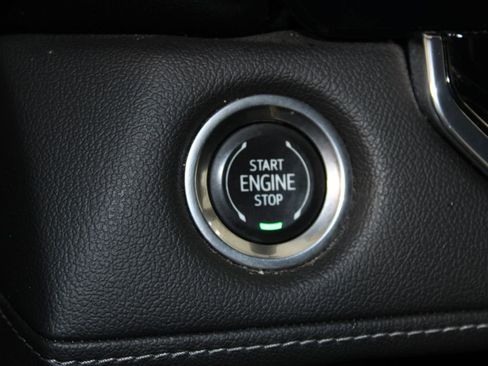 Used 2023 Chevrolet Colorado LT image 37