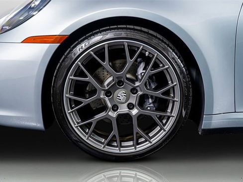 Used 2021 Porsche 911 Carrera image 9