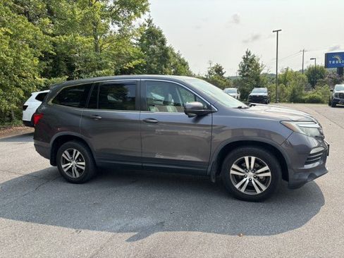 Used 2017 Honda Pilot EX-L image 10