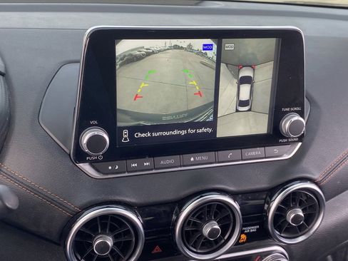 Used 2023 Nissan Sentra SR w/ SR Premium Package image 25