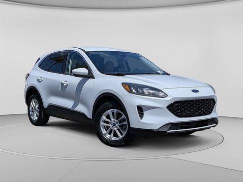 Used 2020 Ford Escape SE AWD/4WD image 3