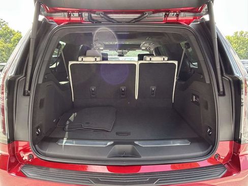 New 2026 Cadillac Escalade ESV V AWD/4WD image 10