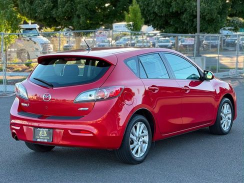 Used 2013 MAZDA MAZDA3 i Touring FWD image 3