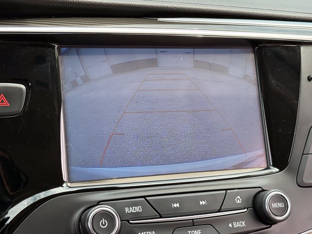 Used 2020 Buick Envision Essence FWD image 20