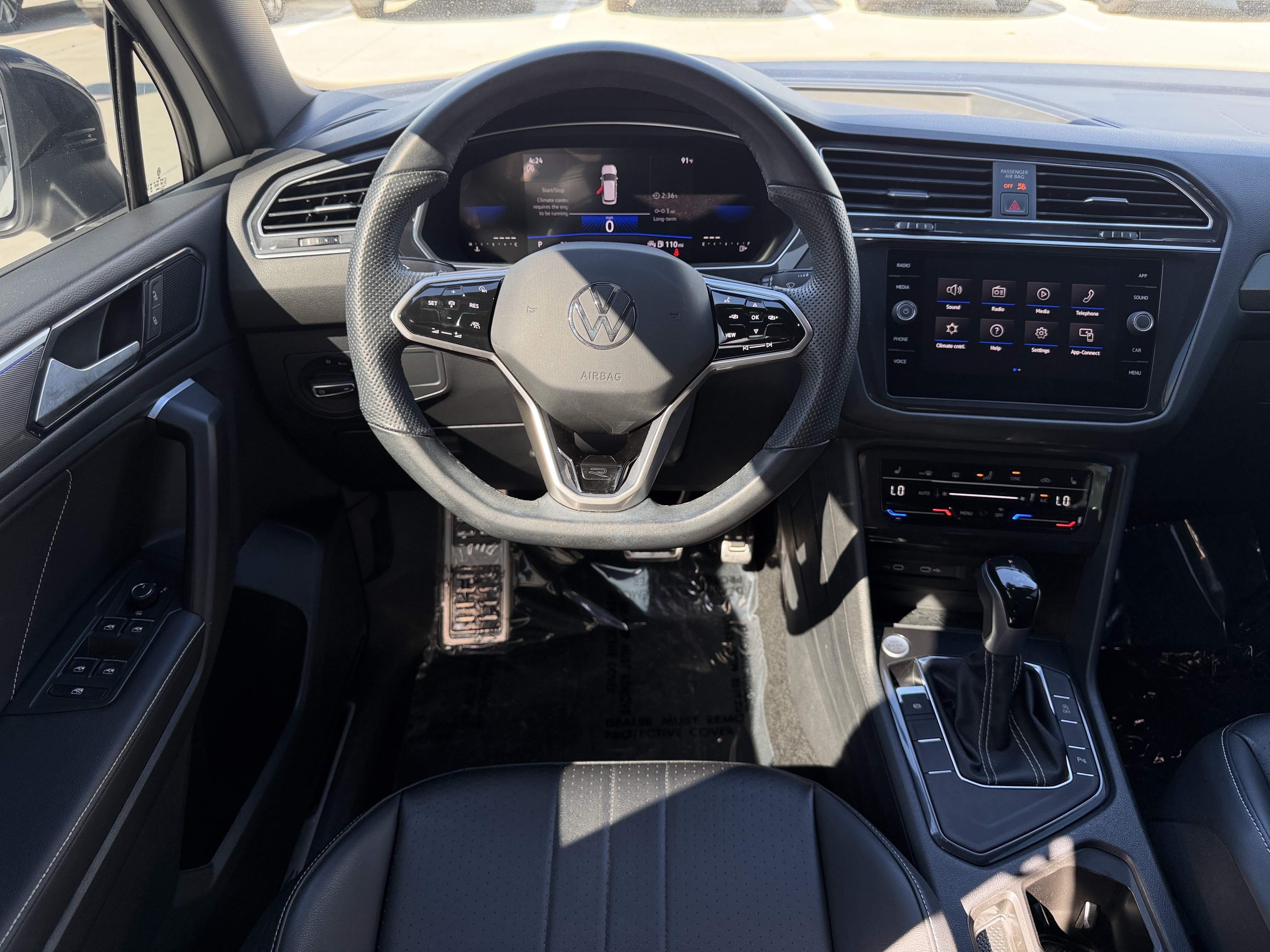 Certified 2023 Volkswagen Tiguan SE R-Line FWD image 14