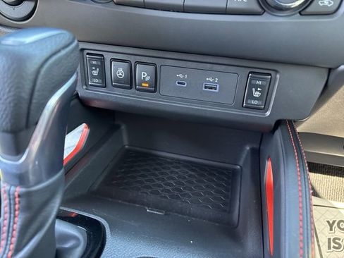 Used 2025 Nissan Frontier PRO-4X w/ Pro Premium Package AWD/4WD image 15