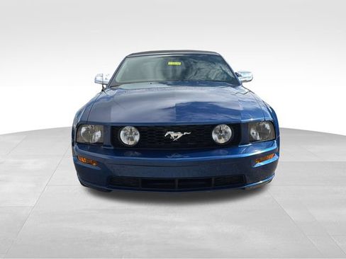 Used 2006 Ford Mustang GT RWD image 2