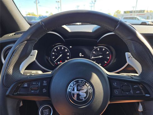 Used 2024 Alfa Romeo Stelvio Sprint image 36