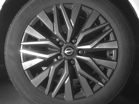 Used 2025 Nissan Altima 2.5 SV image 15