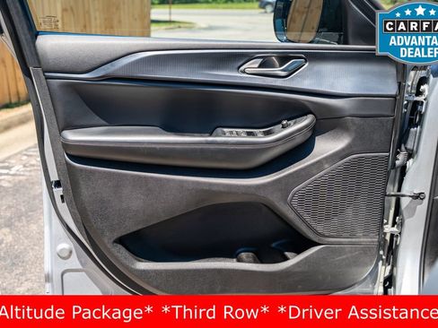 Used 2023 Jeep Grand Cherokee L Laredo AWD/4WD image 13