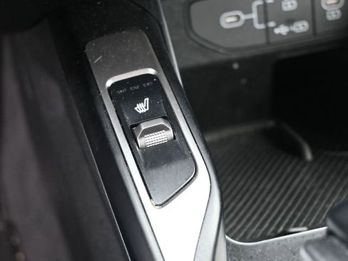 Used 2024 Kia Sorento S image 27