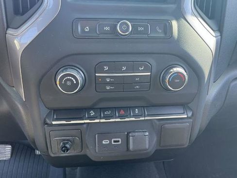 Used 2021 Chevrolet Silverado 1500 Custom Trail Boss AWD/4WD image 16
