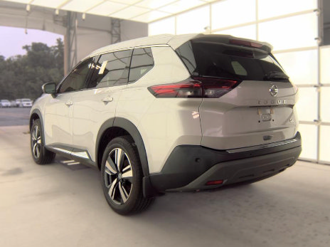 Used 2021 Nissan Rogue SL w/ Premium Package FWD image 4