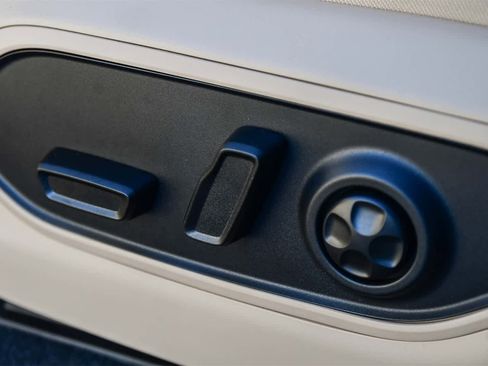 New 2025 Jeep Grand Cherokee Limited image 22