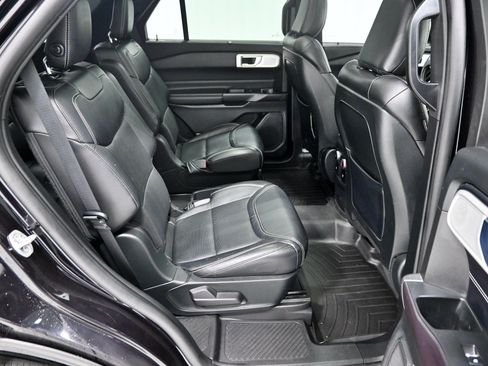 Used 2020 Ford Explorer ST w/ ST Street Pack AWD/4WD image 31