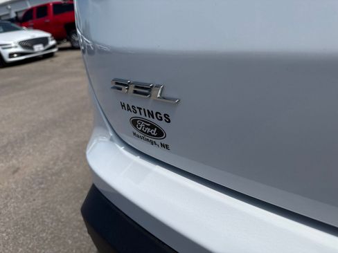 Certified 2023 Ford Edge SEL w/ Convenience Package AWD/4WD image 6