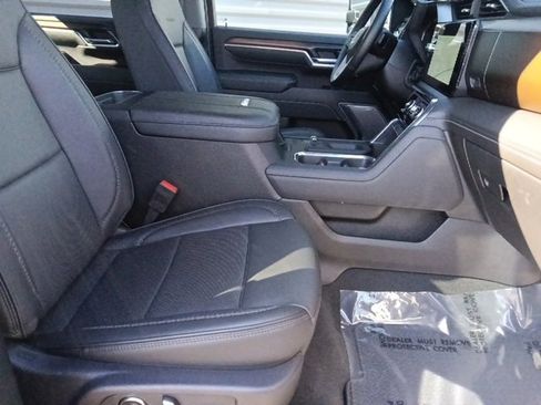 Used 2025 GMC Sierra 2500 Denali w/ Technology Package image 33