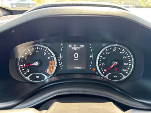 Used 2021 Jeep Renegade Sport w/ Sport Appearance Group AWD/4WD image 16