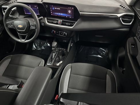 Used 2024 Chevrolet TrailBlazer LS image 12