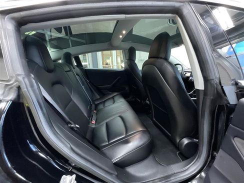 Used 2018 Tesla Model 3 Long Range image 22