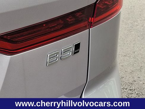 New 2026 Volvo XC60 B5 Plus w/ Protection Package Premier image 25