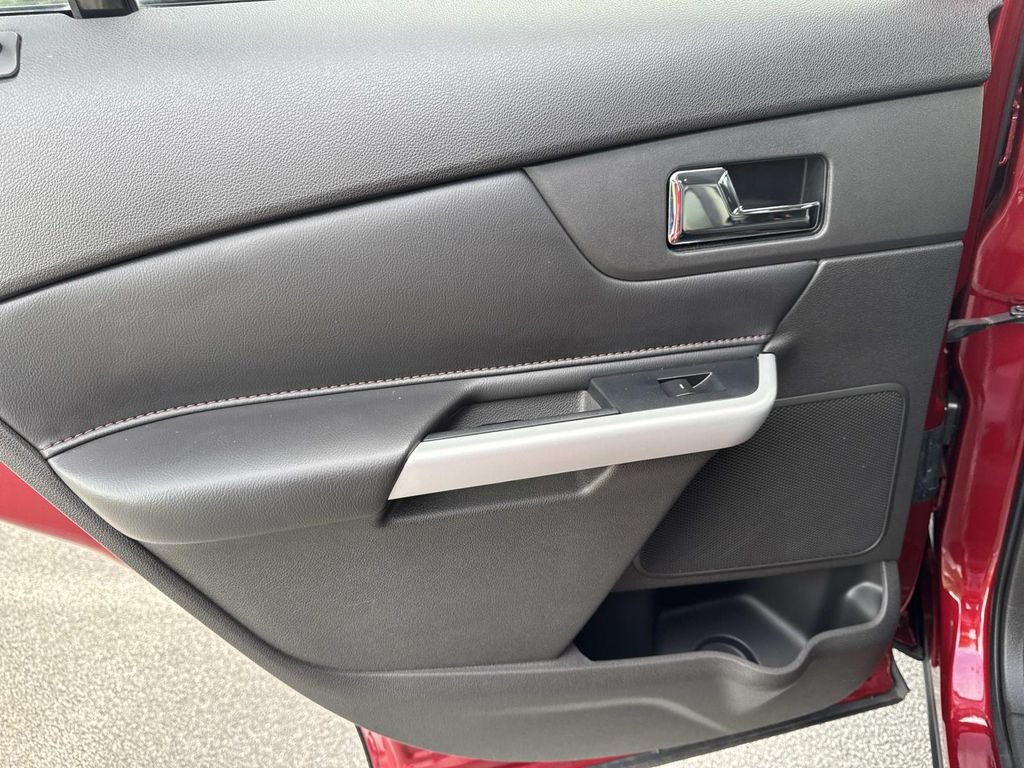 Used 2014 Ford Edge SEL w/ Equipment Group 204A FWD image 19