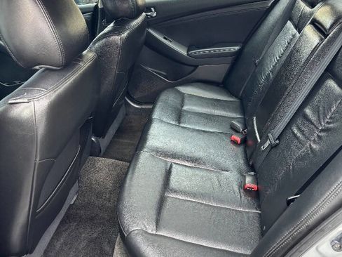 Used 2011 Nissan Altima 2.5 SL w/ Technology Pkg image 12