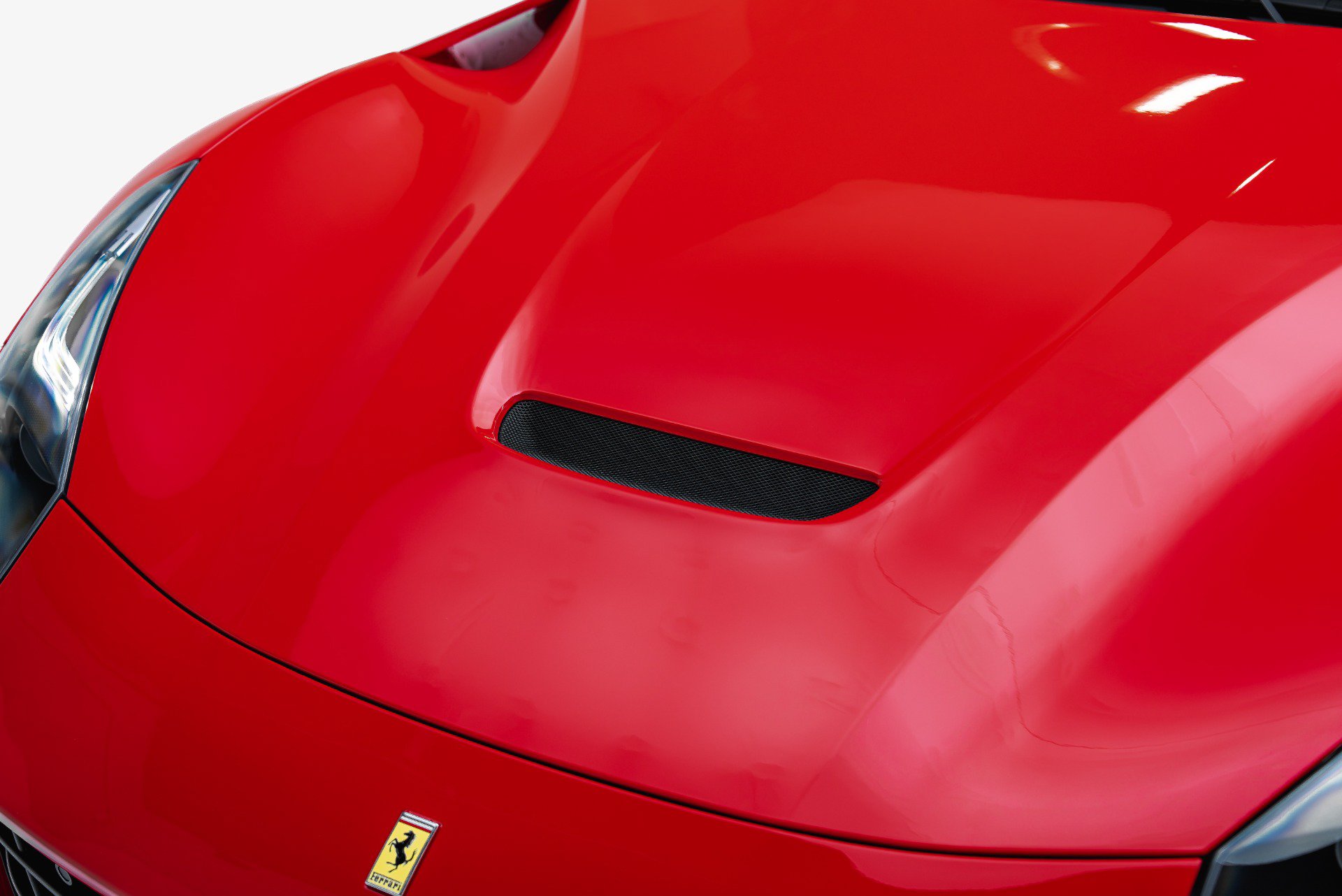 Used 2017 Ferrari F12 Berlinetta RWD image 30