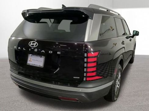Used 2026 Hyundai Palisade SEL image 9