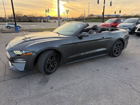 Used 2020 Ford Mustang Premium image 10