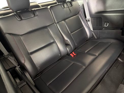 Used 2025 Ford Explorer ST AWD/4WD image 25