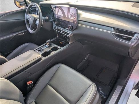 Used 2023 Lexus RX 350 Premium image 23