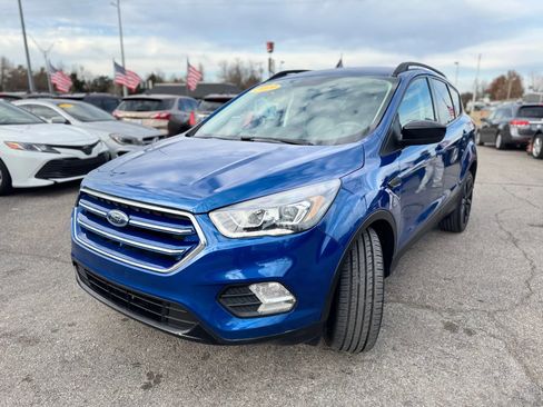 Used 2019 Ford Escape SE FWD image 7