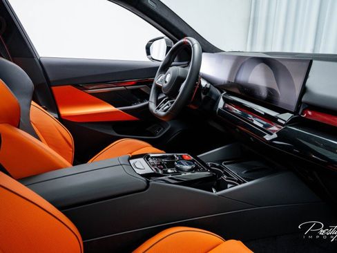 Used 2025 BMW M5 Touring w/ M Driver's Package image 48