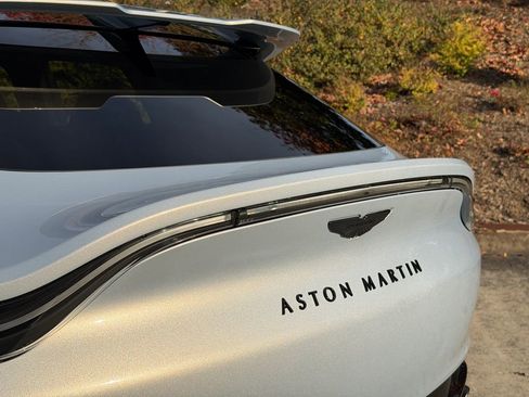 New 2026 Aston Martin DBX 707 image 8