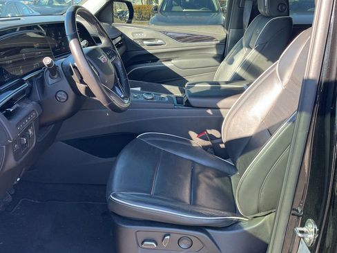 Used 2023 Cadillac Escalade ESV Sport w/ LPO, ONYX Package image 6