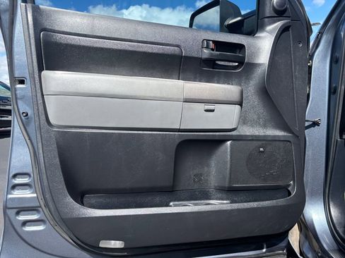 Used 2010 Toyota Tundra 2WD CrewMax image 19