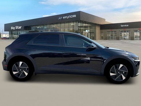 New 2026 Hyundai Ioniq 5 SE RWD image 9