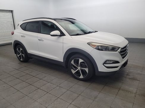 Used 2016 Hyundai Tucson Limited w/ Option Group 03 AWD/4WD image 11