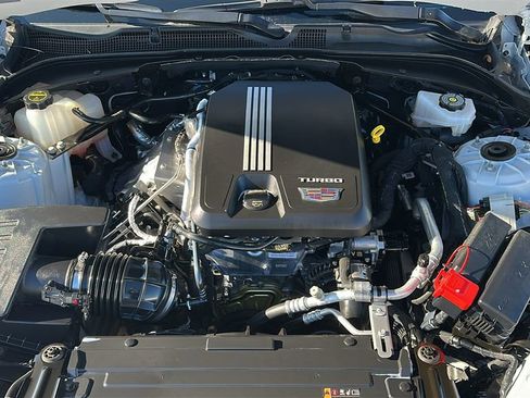 Used 2025 Cadillac CT4 Premium Luxury image 3