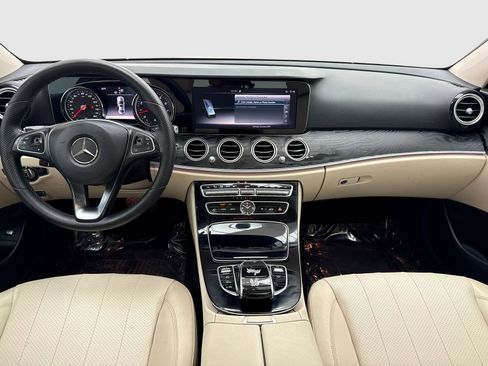 Used 2017 Mercedes-Benz E 300 4MATIC image 20