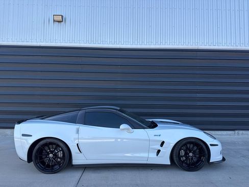 Used 2013 Chevrolet Corvette ZR1 w/ 3ZR Preferred Equipment Group image 18