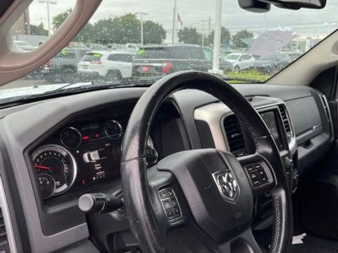 Used 2019 RAM 1500 Big Horn AWD/4WD image 11