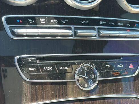 Used 2018 Mercedes-Benz C 300 Sedan image 16