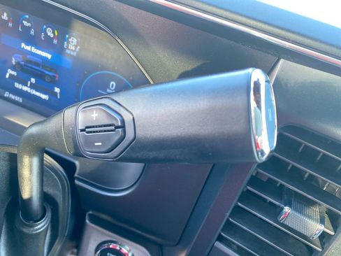 Used 2025 Ford F250 Platinum image 23