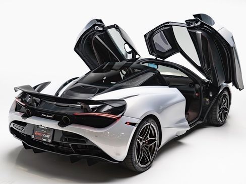 Used 2018 McLaren 720S Performance image 10