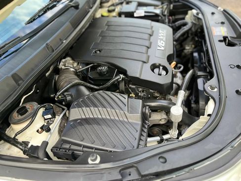 Used 2010 Buick LaCrosse CXS w/ Touring Package FWD image 28