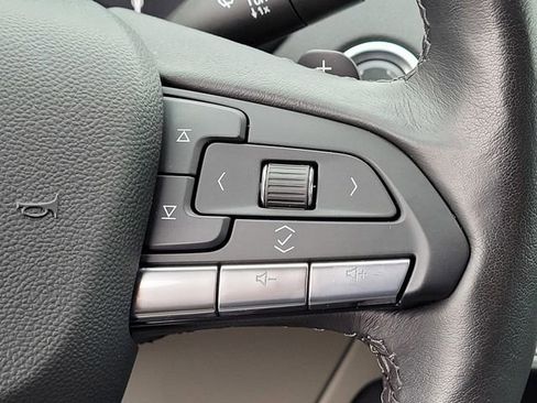 Used 2020 Cadillac XT4 Premium Luxury w/ Technology Package image 25